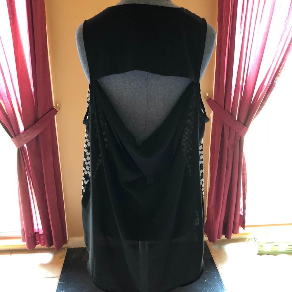 Banana Republic Top with Cut Out on Back